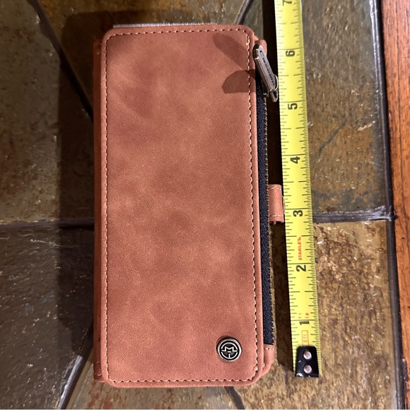 CaseMe Magnetic Wallet Case iPhone 12 & 12 Pro NEW Never Used!! - Picture 8 of 8